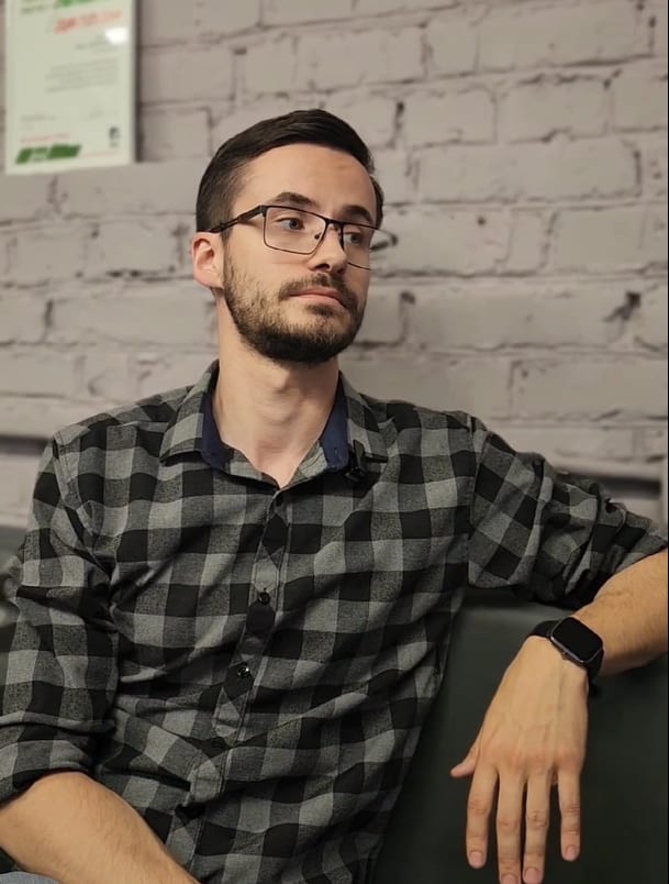 Андрей Пехташев